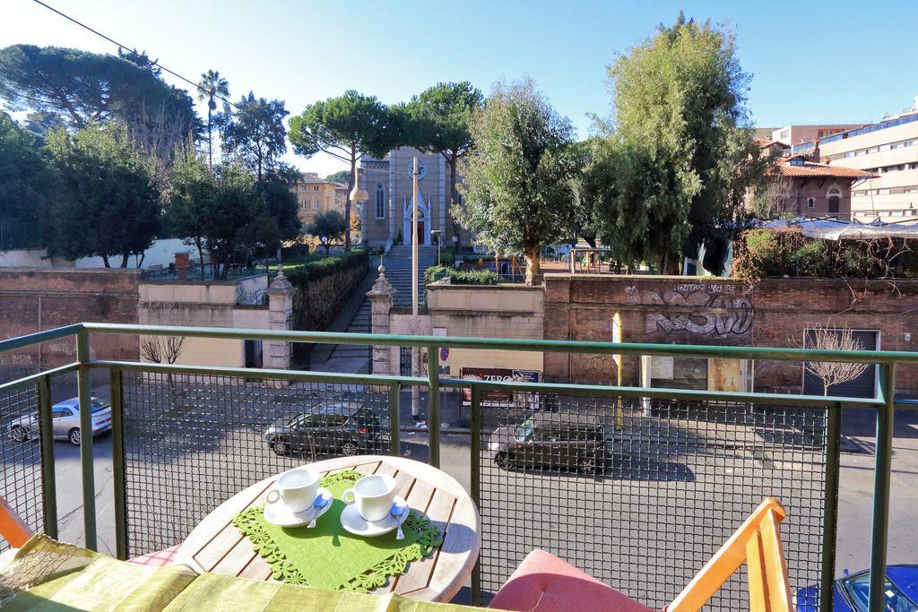 Apartment Marrucini Rome Kamer foto